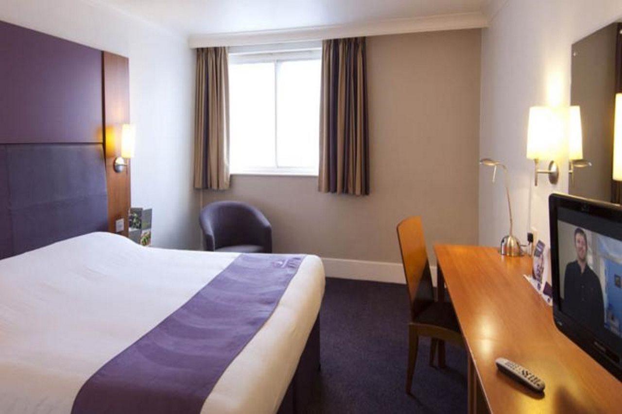 Premier Inn York North Exterior photo